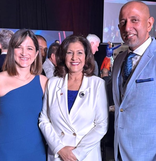 It's always great reconnecting with the Honourable Minister <a href="/ninatangri/">Nina Tangri</a> at the #IMEC2025 Awards Gala! 👏 From championing entrepreneurship as Associate Minister of Small Business to driving impact in housing, her commitment to Ontario’s growth is inspiring. #TeamVretta <a href="/vretta/">Vretta</a>