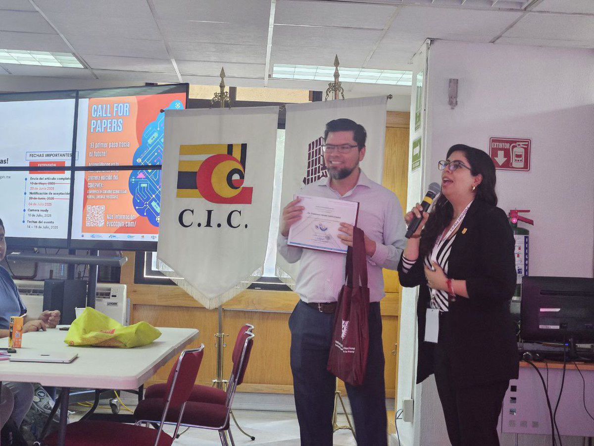 smia_mx's tweet photo. Destacada participación de los integrantes de la SMIA, dres @Beto_OchoaRuiz, Hiram Calvo, @DavidPintoA y @garroyo27 durante la Semana Franco-Mexicana de Inteligencia Artificial, en #Polinterpares2025, organizada por @IPN_DirInv, con sede en la @escomunidad y el @CIC_IPN_OFICIAL https://t.co/lqOhIsl7vv