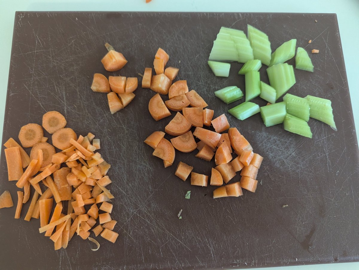 Garnock HE CS DYW (@garnockhe_cs) on Twitter photo Well done to our Practical Cookery pupils this week! 🧑🍳🔪 Lots of focus and concentration as they perfected their vegetable cuts 🥕🧅Keep up the brilliant work. <a href="/GarnockCampus/">Garnock Community Campus</a> Well done to our Practical Cookery pupils this week! 🧑🍳🔪 Lots of focus and concentration as they perfected their vegetable cuts 🥕🧅Keep up the brilliant work. <a href="/GarnockCampus/">Garnock Community Campus</a>