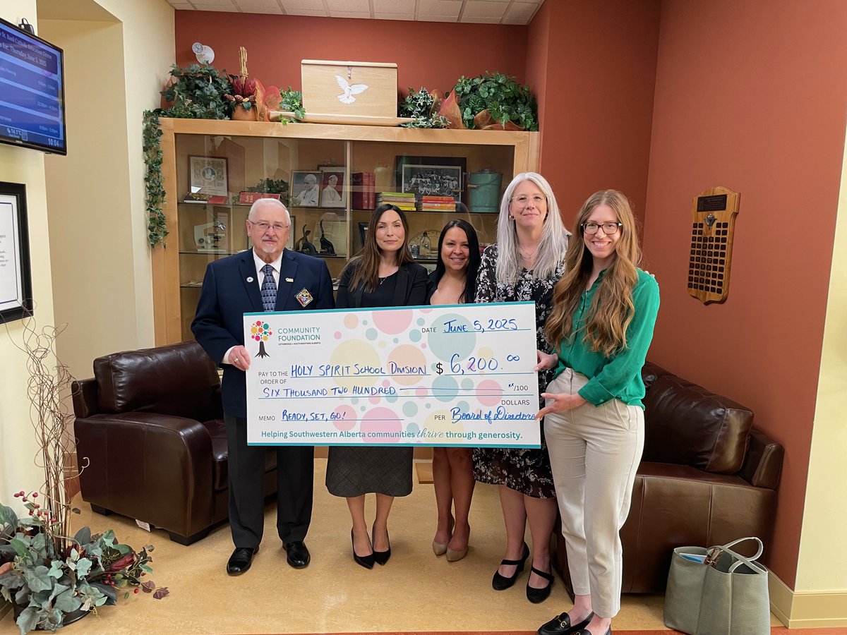 Holy Spirit Catholic School Division (@holyspiritrcsd) on Twitter photo Huge thanks to the Knights of Columbus & <a href="/CF_LSA/">Community Foundation Lethbridge & Southwestern AB</a> for donating $6,200 to our Ready, Set, Go! program—helping students start school equipped with supplies & confidence!
#ReadySetGo #hs4 #IBelieveInCatholicEd Huge thanks to the Knights of Columbus & <a href="/CF_LSA/">Community Foundation Lethbridge & Southwestern AB</a> for donating $6,200 to our Ready, Set, Go! program—helping students start school equipped with supplies & confidence!
#ReadySetGo #hs4 #IBelieveInCatholicEd