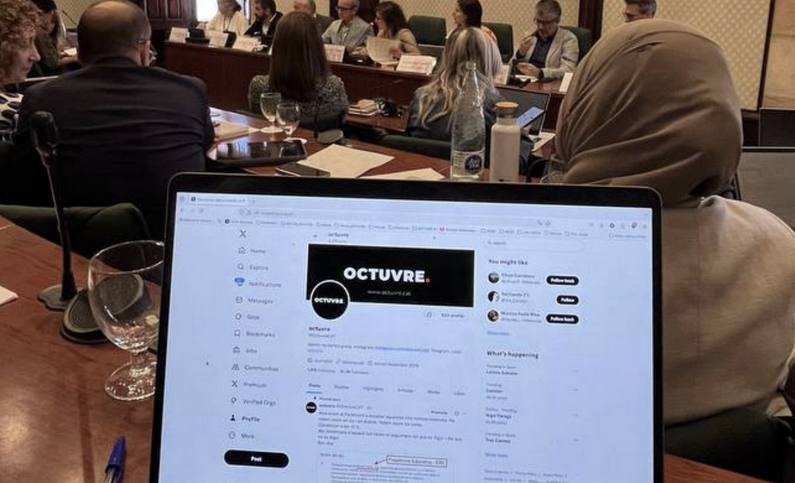 MOLTA ATENCIÓ. ÚLTIMA HORA:
Recordeu que la setmana passada us vam explicar que vam anar al Parlament a escoltar els compareixents per l'escàndol de la DGAIA? Doncs acaba de passar una cosa molt bèstia que creiem que tothom ha de saber.