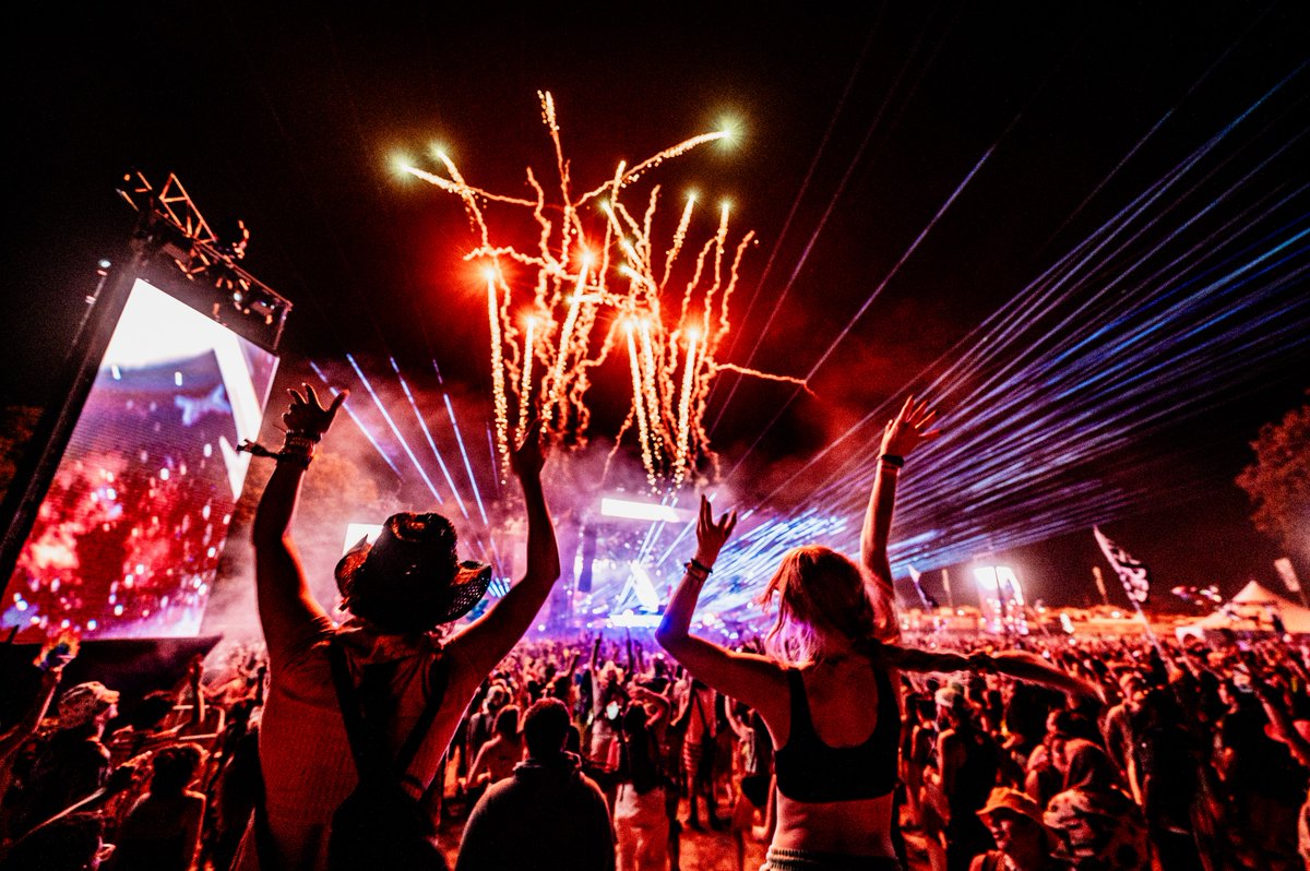 ONE WEEK 😍 AHHH