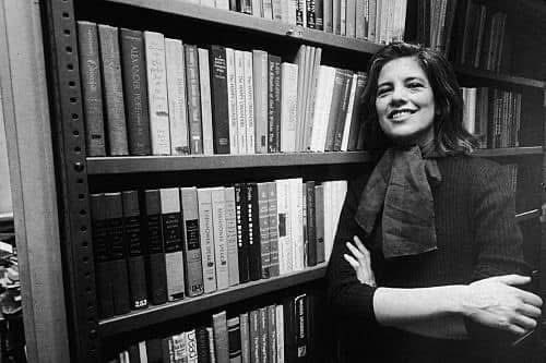 “I’ve seen academic life destroy the best writers of my generation.” 
— Susan Sontag