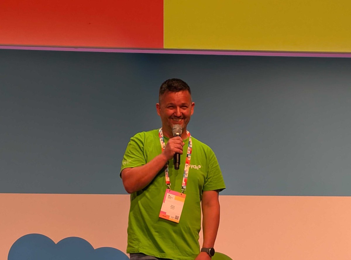 syde_gmbh's tweet image. Contributor Day wrap-up @ #WCEU 🎉
Proud to have several Syders contributing Syde by Syde with the community at #ContributorDay!
🧠 @2ndKauBoy led the Meta table
🌐 Dennis led the Multisite table – and his smile says it all!
#WordPress #SydeSupports