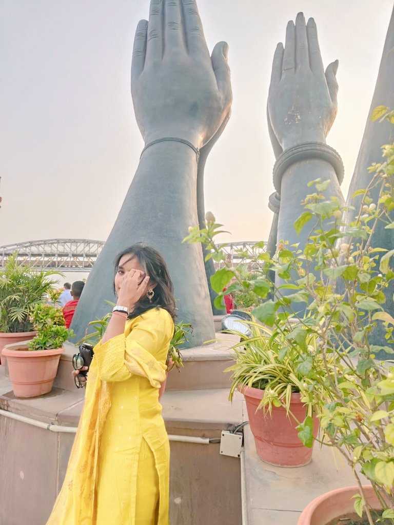 Sakshiii tweet media