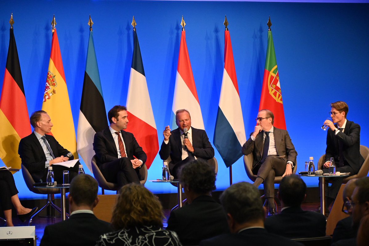 I had the pleasure of participating in the launch of the #FinanceEurope label. This label is an important step for the European competitiveness. With this new initiative, we encourage investments in 🇪🇺growth and innovation.📈