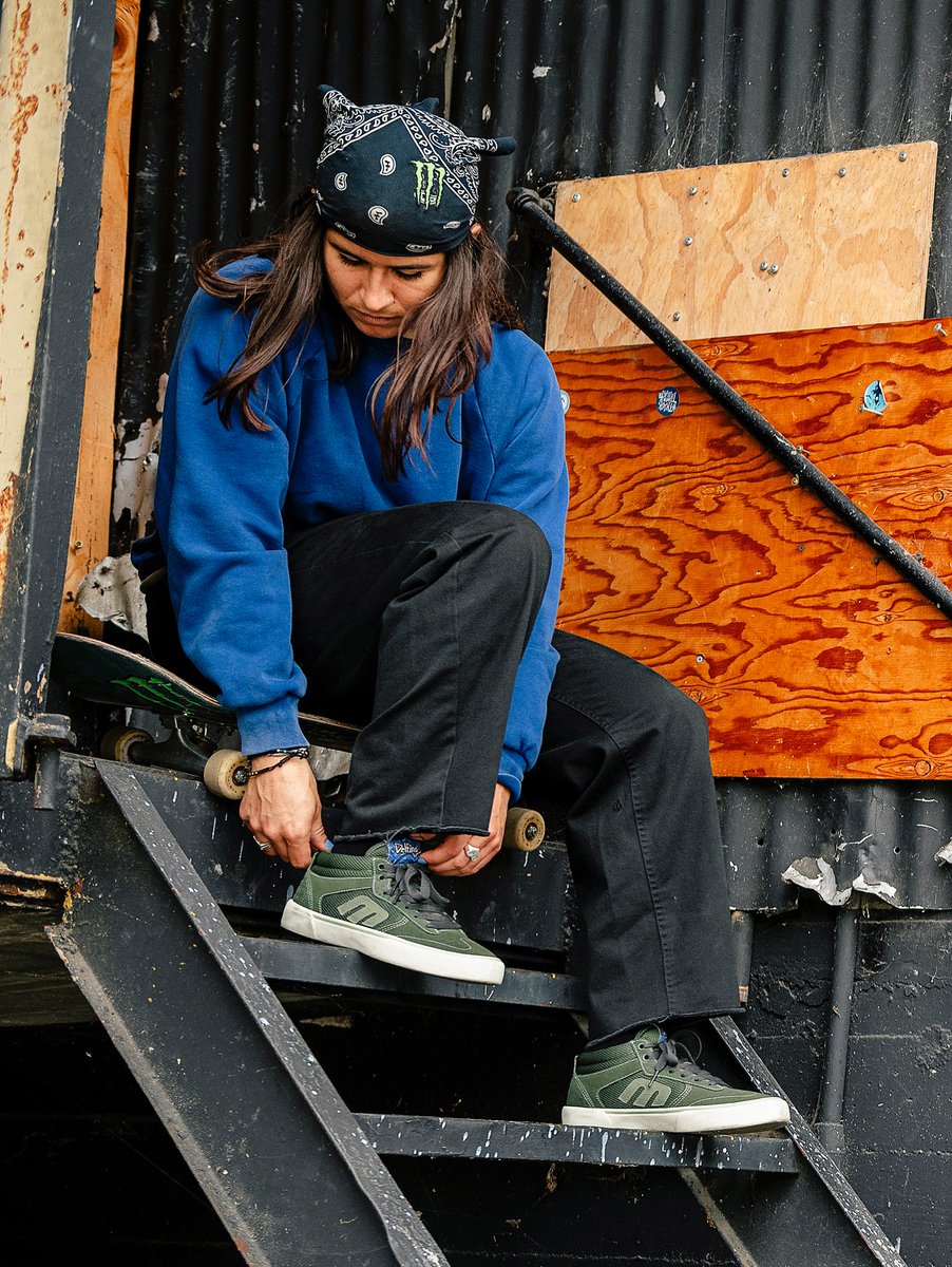 Fabiana’s first colorway for etnies is the Windrow Vulc Mid. It pays homage to her hometown of Boca Raton, Florida. Inspired by the local alligators while the blue tongue label and insole graphic represents the bandana she wears.
Available now in USA, Japan, and Australia.