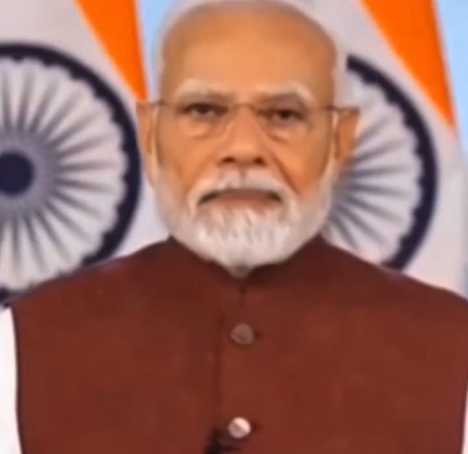 anas081081's tweet image. Bakra Eid pr humein(medical students) hi qurbaan kr dia
#RemoveVC_UHS 
#ExtendSummerVacations