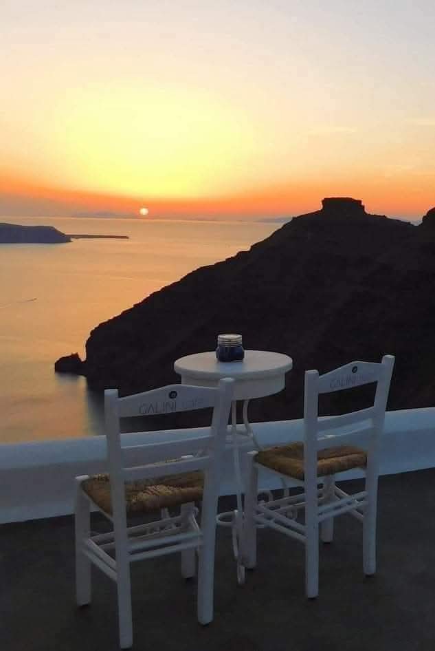 Καλό βράδυ!
Ημεροβίγλι.. Σαντορίνη!🇬🇷🇬🇷