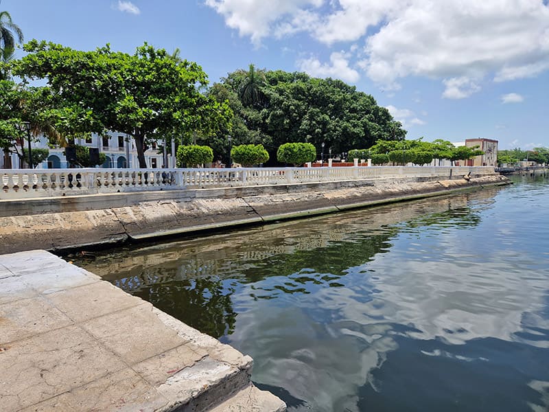 🆕 Puro encanto francés con sello cubano. Así es Cienfuegos, la Perla del Sur de Cuba. Una ciudad única en la que la elegancia, el Caribe y el buenrollismo se alían para dar forma a uno de los enclaves más atractivos de la isla. ¿La conoces?
objetivoviajar.com/que-ver-en-cie…