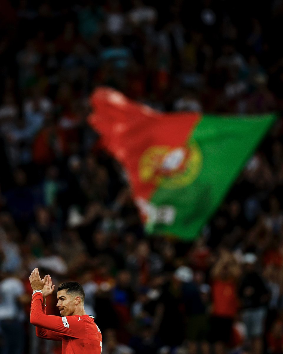 selecaoportugal's tweet photo. 𝗗𝗘𝗖𝗜𝗦𝗜𝗩𝗢. 🐐🇵🇹 

#FazHistória | #NationsLeague https://t.co/BWhTQZzxPG