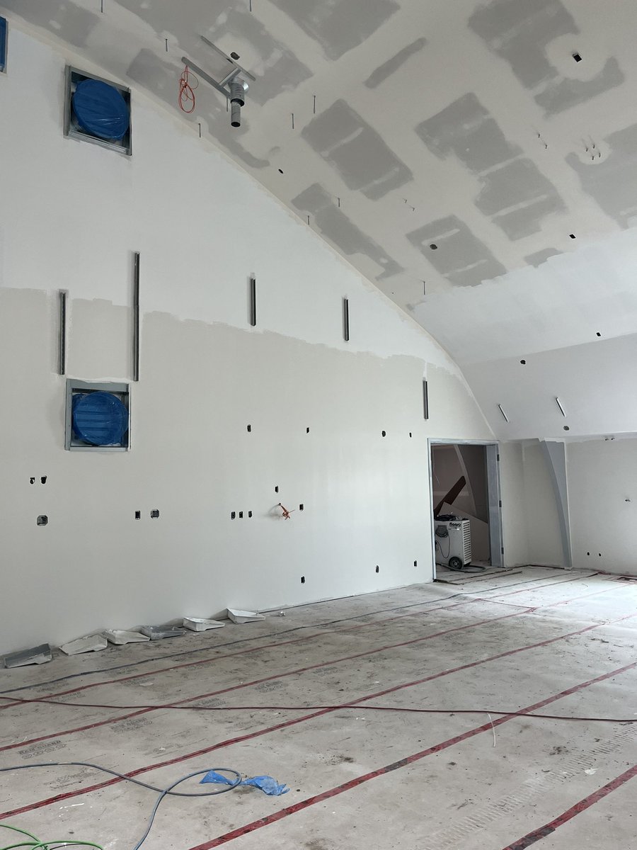 Work continues at Lethbridge Polytechnic’s former Barn building, where TeamWB and our trades are transforming the facility into the new Southern Alberta Collegiate Institute! What a fantastic space this will be for our future tradespeople to learn and grow!