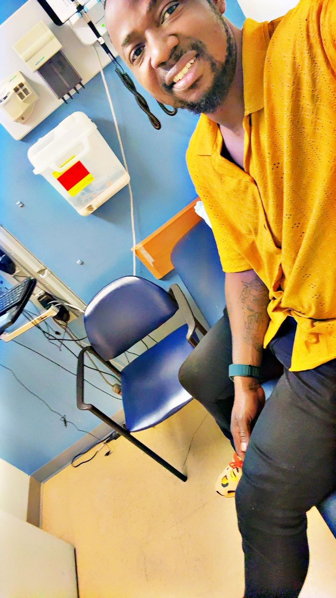 Simbaofadays's tweet photo. Waiting on the doctor 😁 https://t.co/dfW0PPznNF
