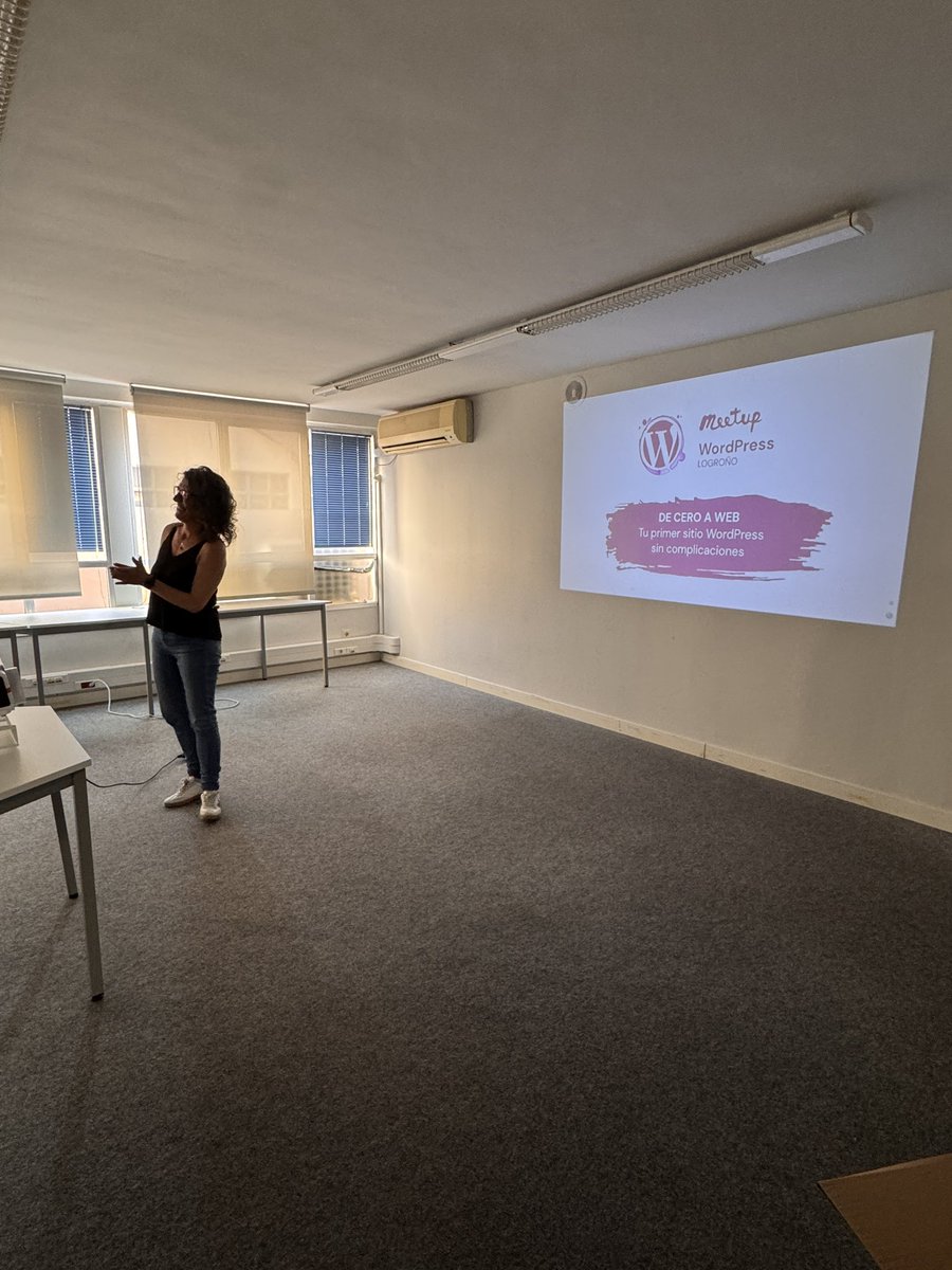 De cero a web: tu primer sitio WordPress sin complicaciones 🩷

¡Allá vamos! <a href="/LadyLanding/">Mai Glez</a> 

#WordPress