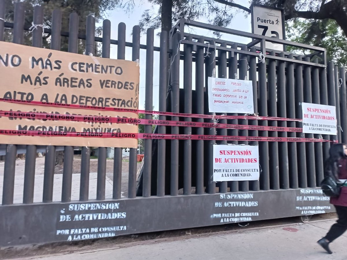 CONTRA LA PRIVATIZACIÓN DE LA CIUDAD DEPORTIVA, CONTRA LA OPACIDAD DE OBRAS EN SU INTERIOR
<a href="/ClaraBrugadaM/">Clara Brugada Molina</a>, <a href="/HarpEstadio/">Estadio Alfredo Harp Helú</a>, <a href="/Claudiashein/">Claudia Sheinbaum Pardo</a>, <a href="/IztacalcoAl/">Alcaldía Iztacalco</a>, <a href="/LourdesPaz24/">Lourdes Paz</a>, <a href="/MetropolisCDMX/">Metrópolis</a>, <a href="/PAOTmx/">PAOT</a>, <a href="/GobCDMX/">Gobierno de la Ciudad de México</a>, <a href="/SEDEMA_CDMX/">Secretaría del Medio Ambiente</a>, <a href="/SOBSECDMX/">Secretaría de Obras y Servicios CDMX</a>, <a href="/evelyn_parraA/">EVELYN PARRA</a>, <a href="/SOBSECDMX/">Secretaría de Obras y Servicios CDMX</a>, <a href="/HotelesAristos/">Hoteles Aristos</a> 
1/6