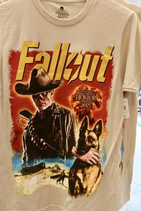 Alright, we're doing a mini #HHN34 giveaway on the #Fallout preview shirt! Retweet this post with your favorite Fallout game, like the post, and follow us if you're not already!

We'll be heading to the parks later in the day, and will keep you posted!