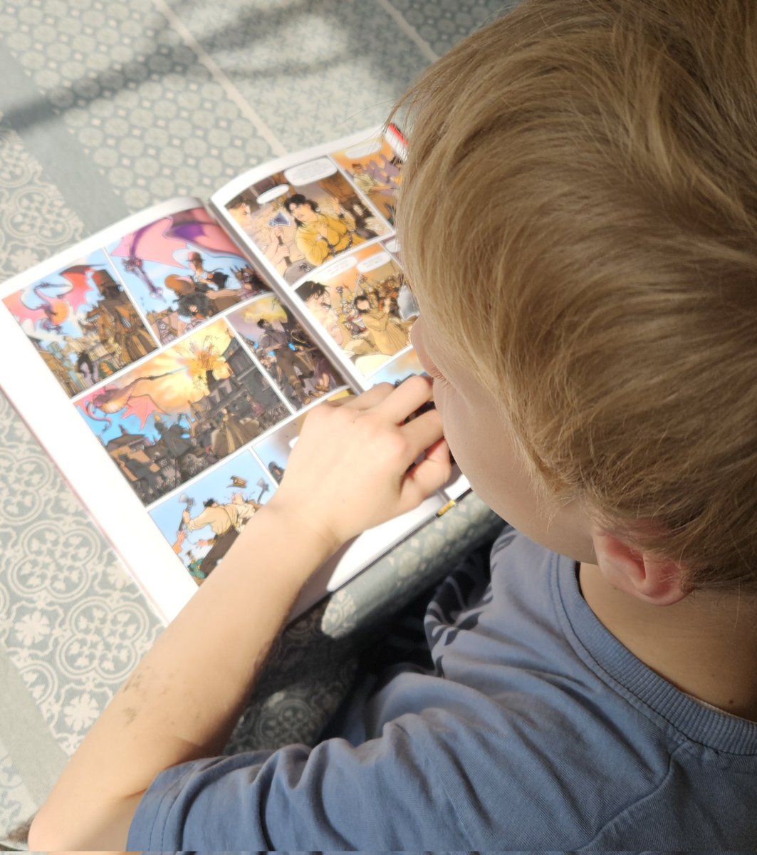 Florian hat diesen Comic in meiner alten Wohnung entdeckt und musste ihn natürlich direkt lesen. 😍🤗 #Retro