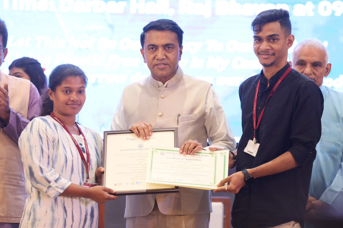 Siddhi Jalmi tweet media