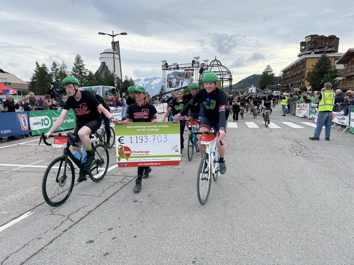 BIGChallenge (@bigchallenges) on Twitter photo Onze eindstand op de koersdag <a href="/alpedhuzes/">Alpe d'HuZes</a> 1.193.703 euro, nog 55.000 erbij sinds dinsdag. Geld dat 100 procent naar <a href="/kwf_nl/">KWFKankerbestrijding</a> gaat, elke euro ❤️💚💪🚴♂️🚶♂️🚜👨🌾 Onze eindstand op de koersdag <a href="/alpedhuzes/">Alpe d'HuZes</a> 1.193.703 euro, nog 55.000 erbij sinds dinsdag. Geld dat 100 procent naar <a href="/kwf_nl/">KWFKankerbestrijding</a> gaat, elke euro ❤️💚💪🚴♂️🚶♂️🚜👨🌾