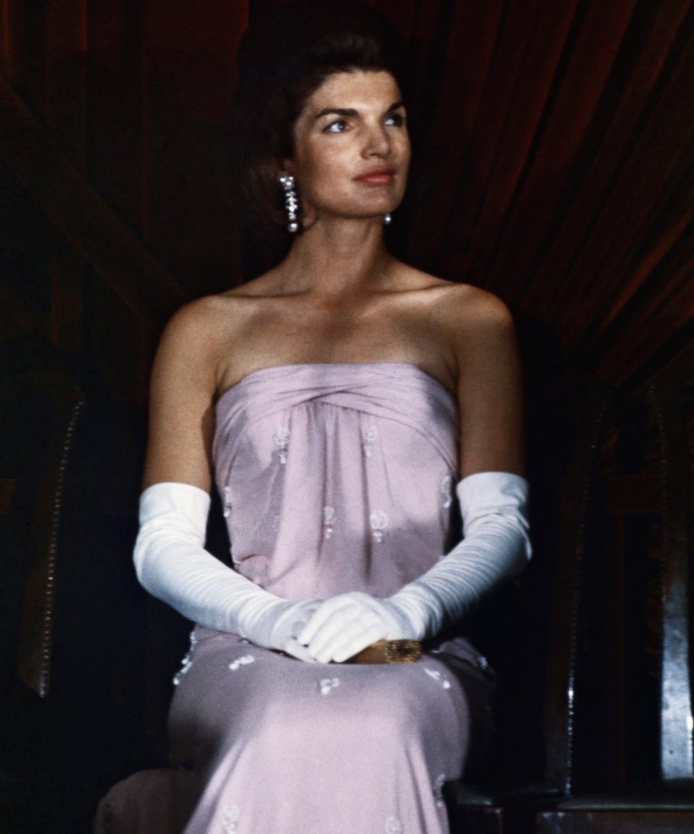John_FKJR1's tweet photo. #JohnJr gave me the authorization to post his TRUTH! He wanted it posted and for everyone to know! 
In addition, .his Father #JFKSR wanted everyone to know that 
Jack~ ie was. #Man 
#CIAOp hired by JoeSr to kill #JFK #PinkPanther 
#Jack~ie did fire  the small Caliber #Derringer at #JFKCLONE that day in Dallas! 

# LaurenBessette was the #AntiChrist, not Obama as previously mentioned! Destroyed Aug  2024 

#Bessettefamily was pure evil!