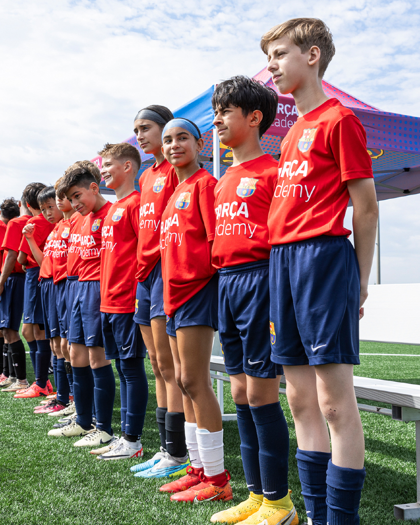 Barcaacademyca's tweet photo. Coaches straight from Barcelona 🇪🇸⚽ Experience real Barça Academy training and take your game to the next level!
Link in our profile 🔗 #BarçaAcademy #TrainWithBarça #FCBCamps #BarçaMethod #SoccerDevelopment https://t.co/H0i7o7ZO3e