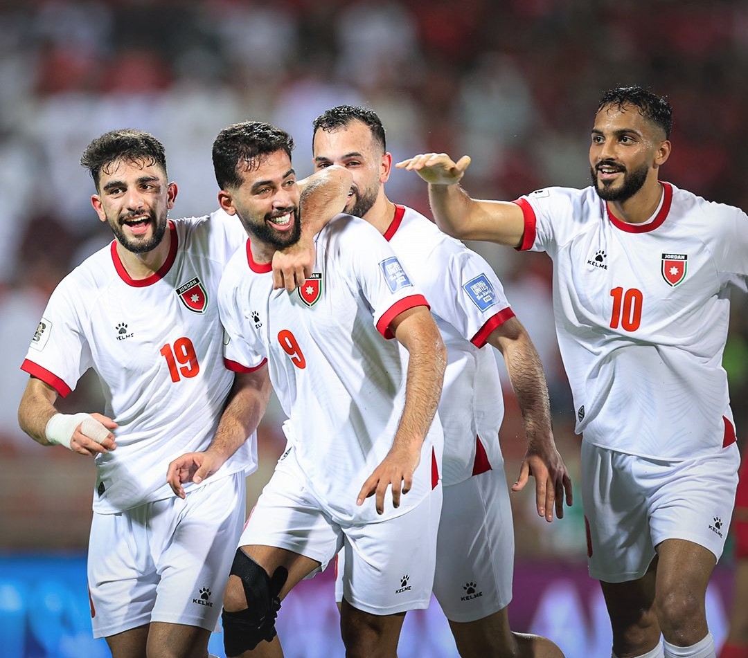 🟩 #نهاية_المباراة | المنتخب الأردني 🇯🇴 يقترب من بلوغ نهائيات كأس العالم 2026 بعد فوزه الثمين 3 - 0 على عمان 🇴🇲
⬅️ علي علوان سجل ثلاثية ⚽️⚽️⚽️