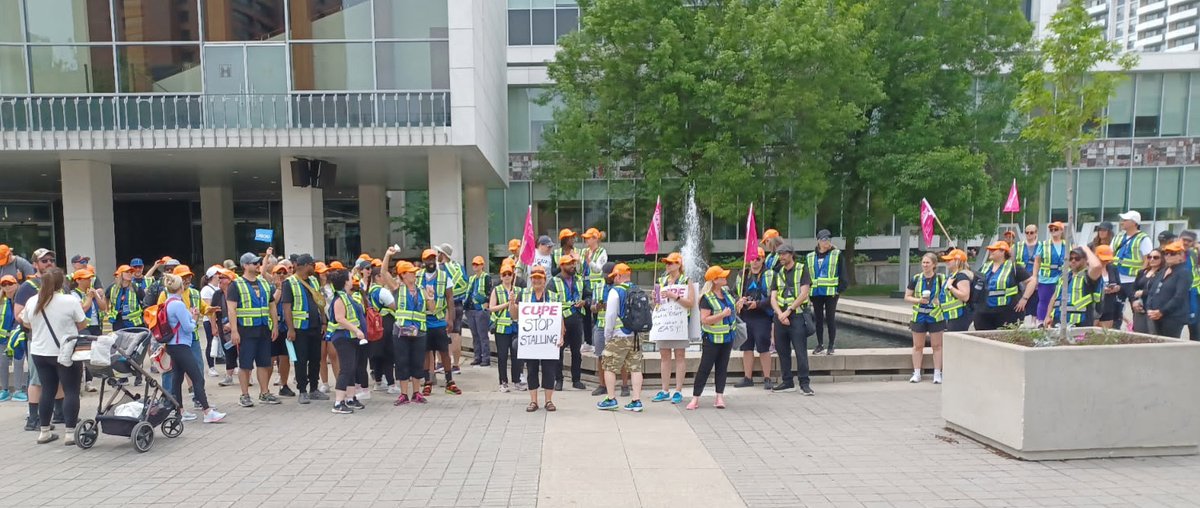 socialist.ca tweet media