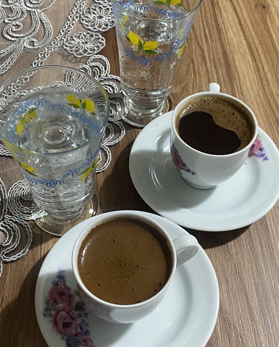 gul yuzlu bacimla turkish coffee (kopuksuz olani kendine aldi kralice