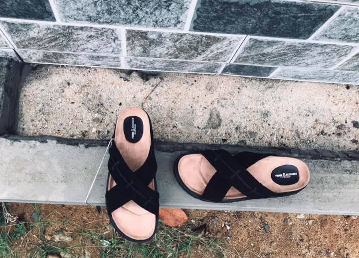 PrinceE0422's tweet photo. They say birkens goes with everything 😄🤍

Made by #prime_elegance_Footwear https://t.co/InCKX9Lb9F