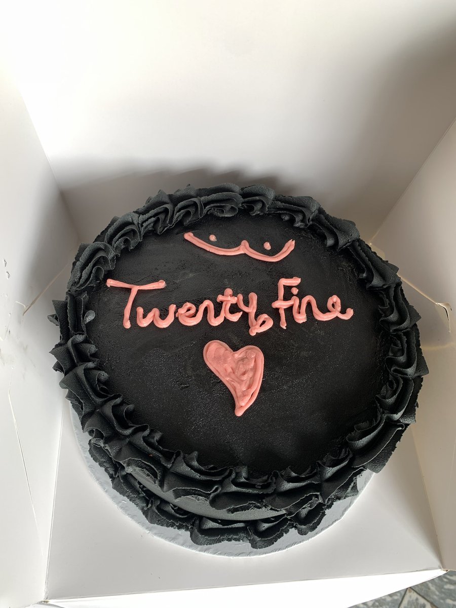 jovites__'s tweet photo. Few cakes from the bakery.
Baker by day techie  by night 🌚 https://t.co/mcgpcwENbt