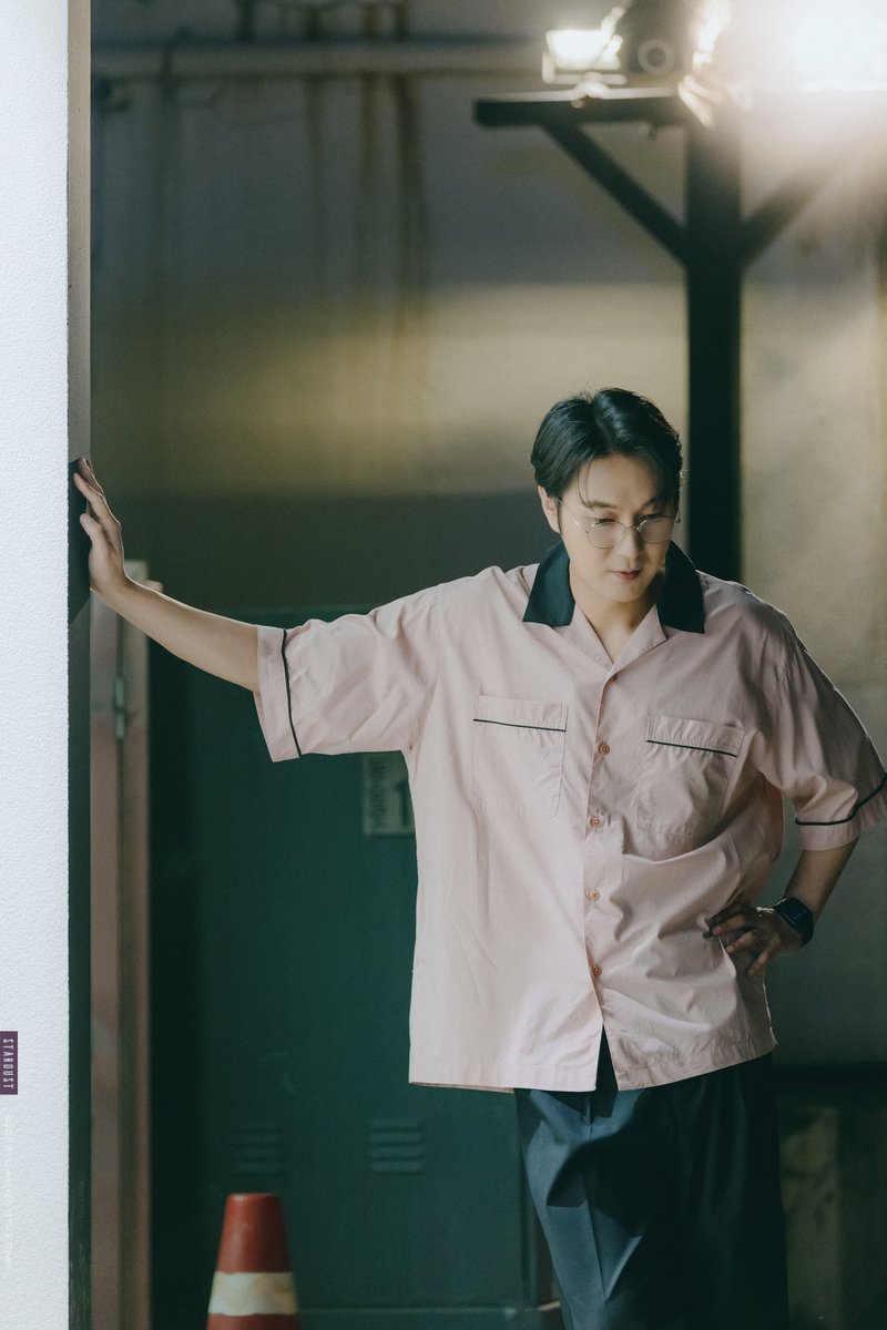 조성윤
-
250605 니진
공연 후

그의 건물..,,(아님