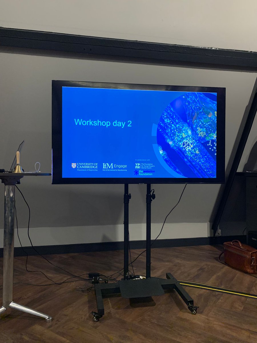 broadnmind's tweet image. 🧠#BroadnMind has been at the #FoodAndMentalHealthForum this week organised by @foundation_ypmh & The Waterloo Foundation
We have been learning all about the important research into the links between food & our mental health–for instance the time we eat can influence our mood!⏰