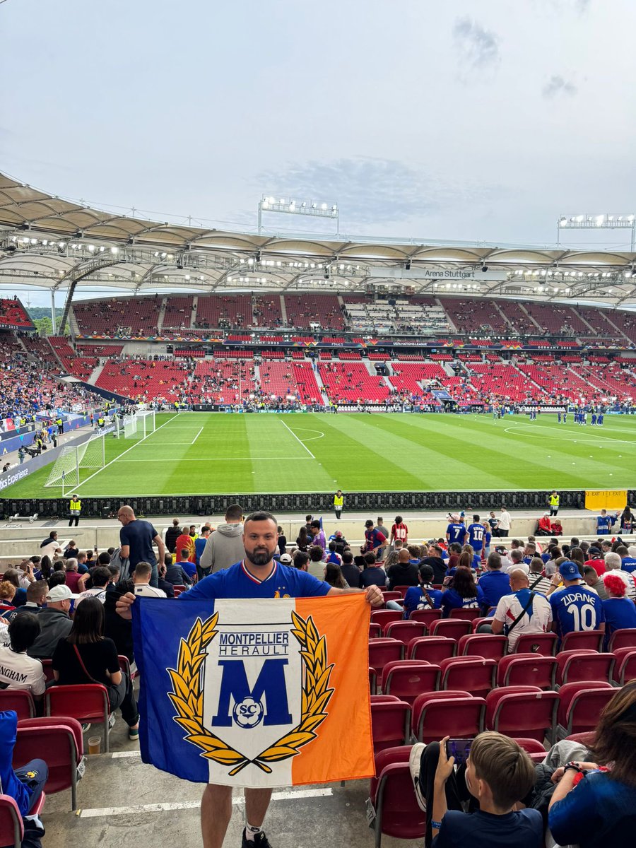 Mika347's tweet photo. Née Pailladin 🟠🔵

Puis Français 🇫🇷 https://t.co/XoBpEbb2pk
