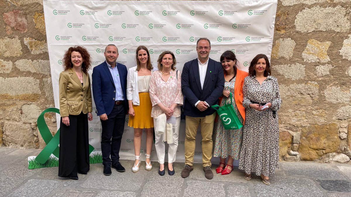 Ayuntamiento Salamanca (@aytosalamanca) on Twitter photo 👉 Los concejales Roberto Martín, Vega Villar y Luis Sánchez apoyan a <a href="/ContraCancerSAL/">Asociación Contra el Cáncer SALAMANCA</a> en la II Noche Solidaria en la que se entregan los premios 'Cielo de Salamanca' a personas y entidades que contribuyen a reducir el impacto del cáncer y a mejorar el bienestar de las personas. 👉 Los concejales Roberto Martín, Vega Villar y Luis Sánchez apoyan a <a href="/ContraCancerSAL/">Asociación Contra el Cáncer SALAMANCA</a> en la II Noche Solidaria en la que se entregan los premios 'Cielo de Salamanca' a personas y entidades que contribuyen a reducir el impacto del cáncer y a mejorar el bienestar de las personas.