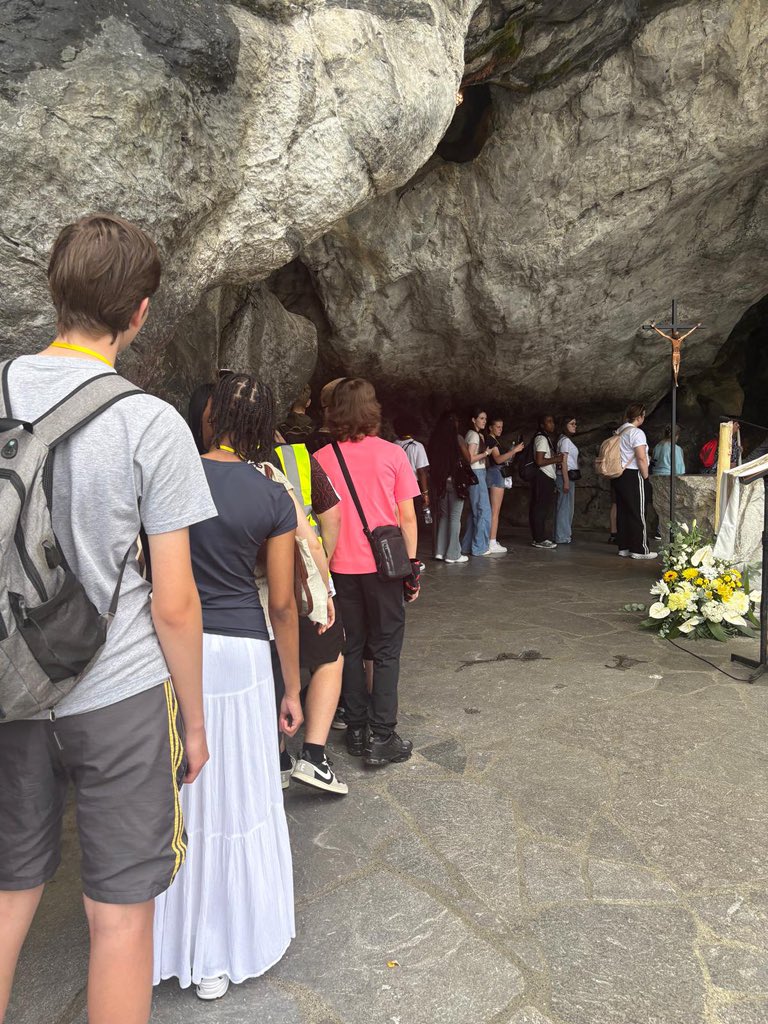 HallowsRE's tweet photo. This afternoon we walked through the Grotto and also took part in the stations of the cross! We are feeling so blessed and keeping you all in our prayers @AllHallowsRC @SalfordDiocese https://t.co/RB0kMRFRKX