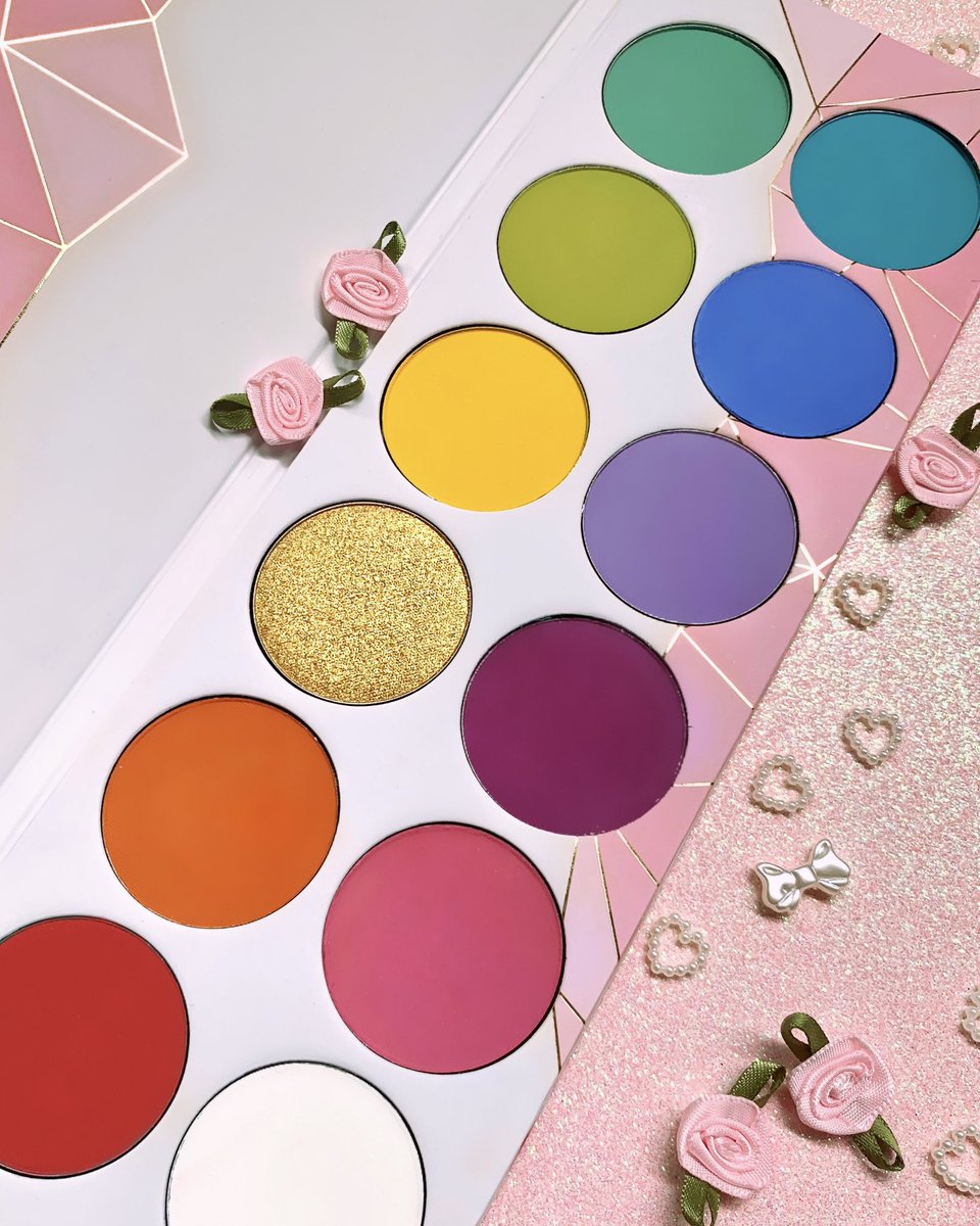 If you’re not using every color in your #Sugarpill Pro Palette this #Pride… wyd? 🌈💕 #pridemakeup #rainbowmakeup #ravemakeup #festivalmakeup #dragmakeup #pridemonth