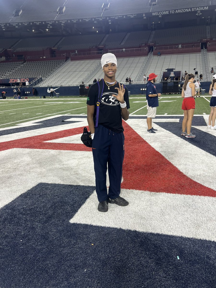 Had a fun time at uofa 7s last night, got to meet coach <a href="/Brettarce84/">brett</a>  and had got invited to the prospects camp next week. Also got to see coach <a href="/CoachBobbyWade/">Bobby Wade</a> always a good time to see coach and check in. Excited to compete against some good competition.
