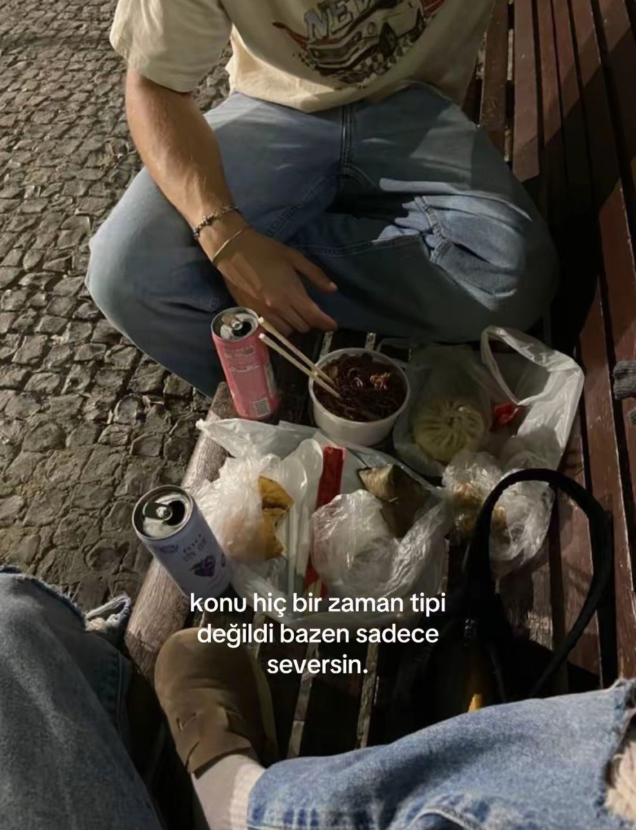 sinem (@kimbusnem) on Twitter photo 