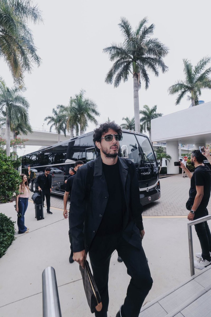 Touchdown Miami 📍🇺🇸 
Let’s make it unforgettable 🦅