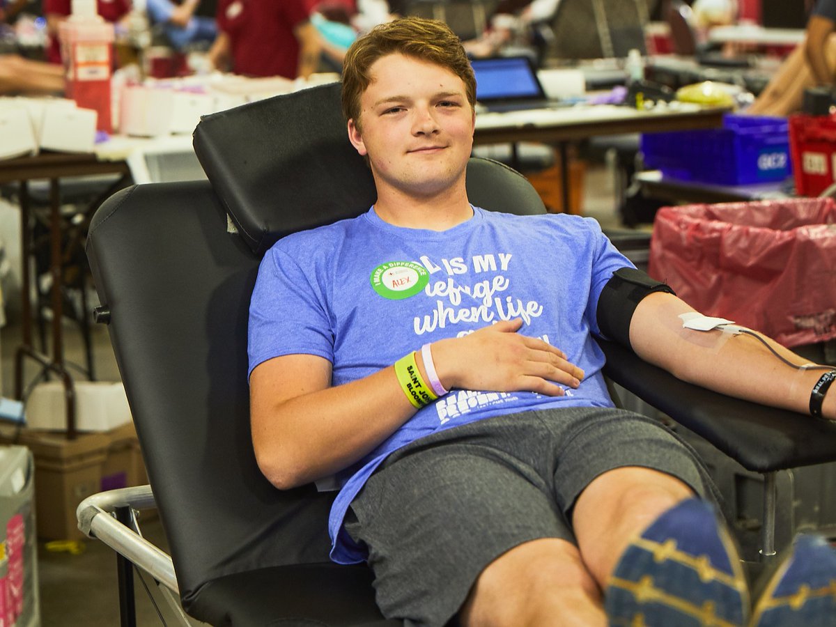 Make a life-saving impact at #LCMSYG! Youth and adults are invited to donate blood during the Gathering. One donation can help save up to three lives. Sign up to serve others!❤️

Learn more and sign up: lcmsgathering.com/serve