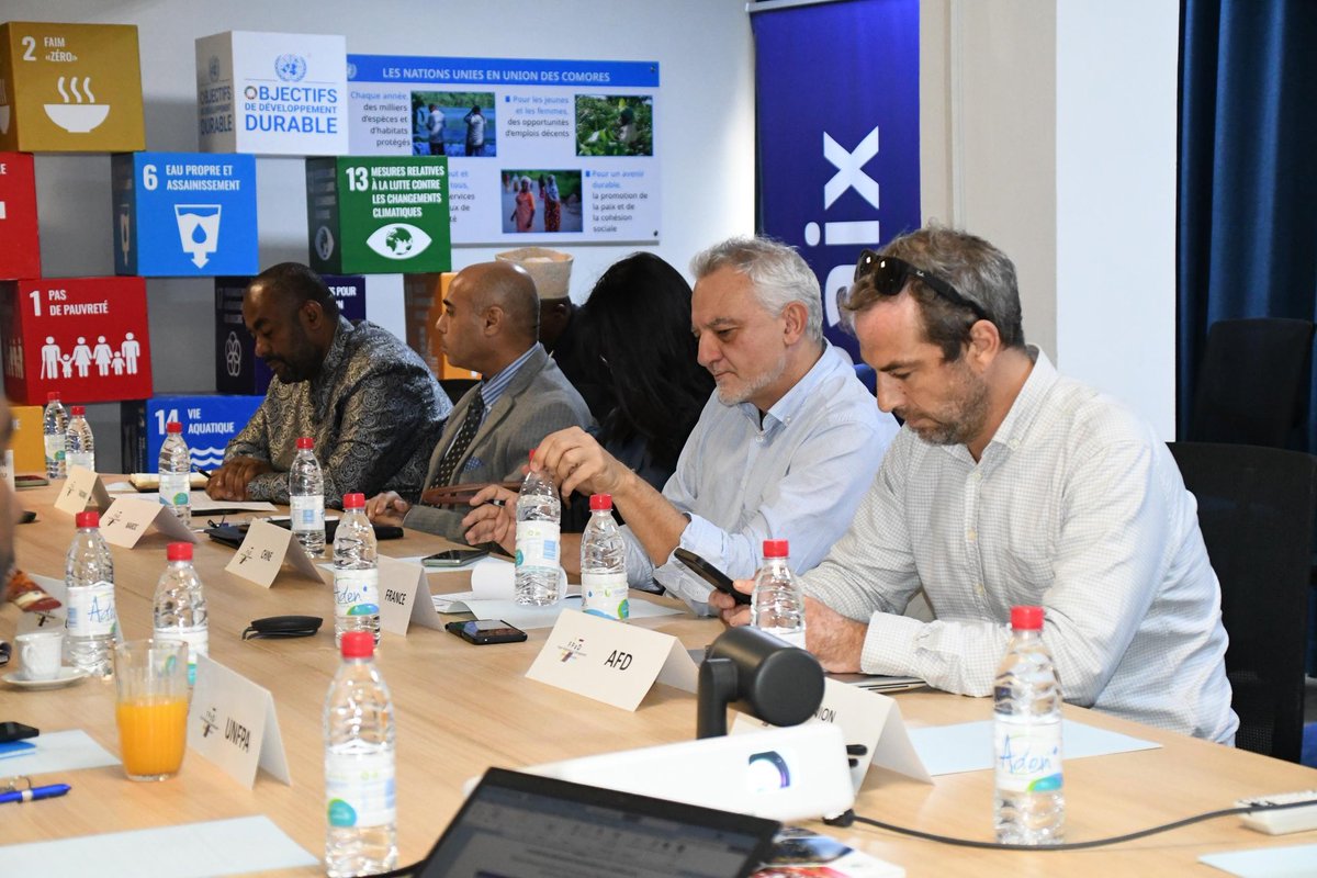 Nations Unies Comores (@onu_comores) on Twitter photo Le Forum des Partenaires au Développement s'est réuni ce jeudi à Moroni pour sa 2e #FPaD de 2025. Sous la présidence du coordonnateur résident de <a href="/ONU_Comores/">Nations Unies Comores</a>, les partenaires ont partagé les avancées de leurs actions et réaffirmé leur engagement envers les priorités nationales. Le Forum des Partenaires au Développement s'est réuni ce jeudi à Moroni pour sa 2e #FPaD de 2025. Sous la présidence du coordonnateur résident de <a href="/ONU_Comores/">Nations Unies Comores</a>, les partenaires ont partagé les avancées de leurs actions et réaffirmé leur engagement envers les priorités nationales.