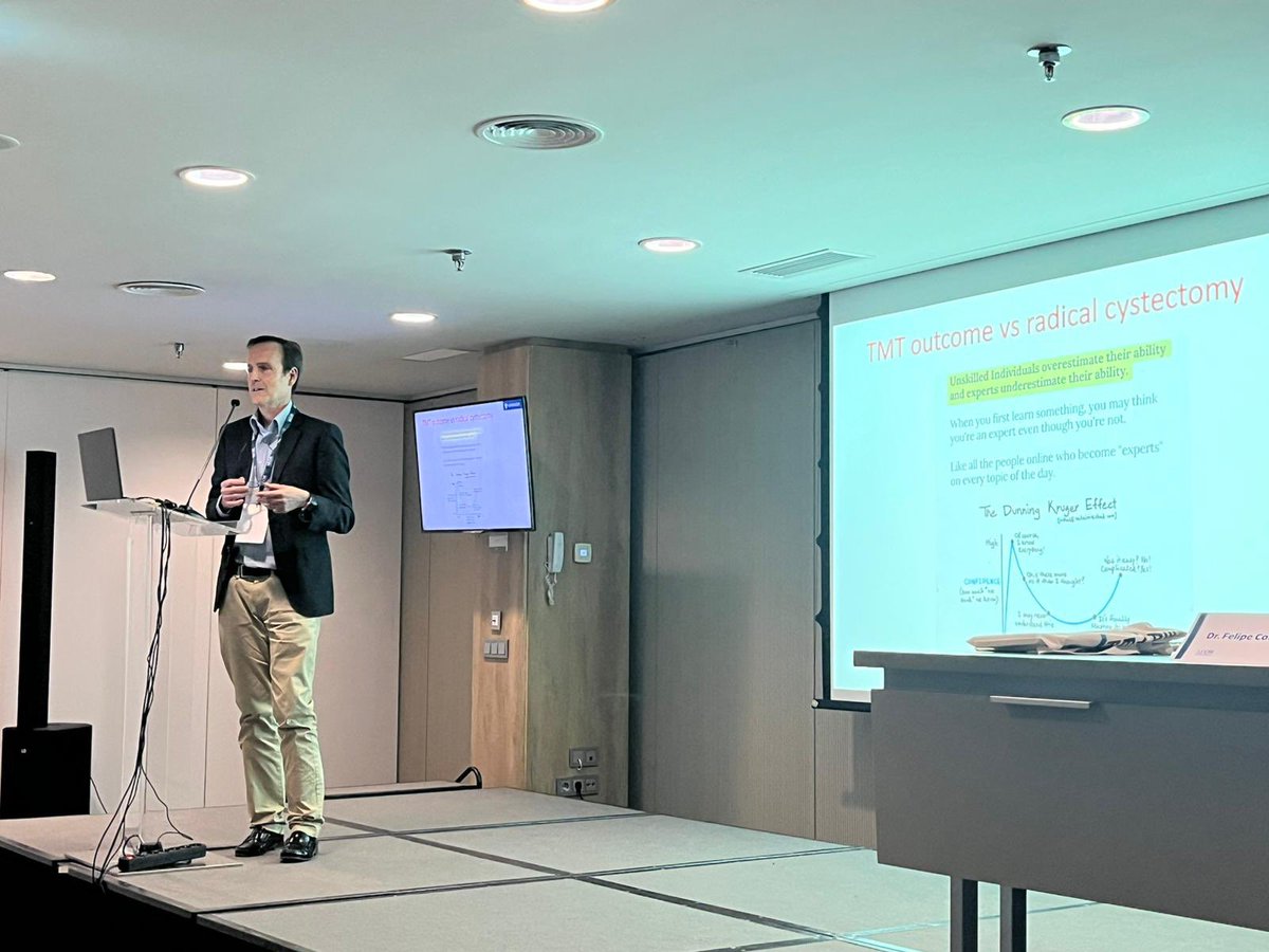 🎤Honored to moderate the Bladder Cancer Session at #URONCOR2025!

👩‍⚕️Dr. Achard: RT in high-risk NMIBC
👨‍⚕️Dr. Maldonado: Trimodal therapy
👨🏼‍🔬Dr. Guerrero-Ramos: Bladder preservation

💬 Fantastic insights &amp; great colleagues!
#UroOncology #BladderCancer #Radiotherapy #OncoTwitter