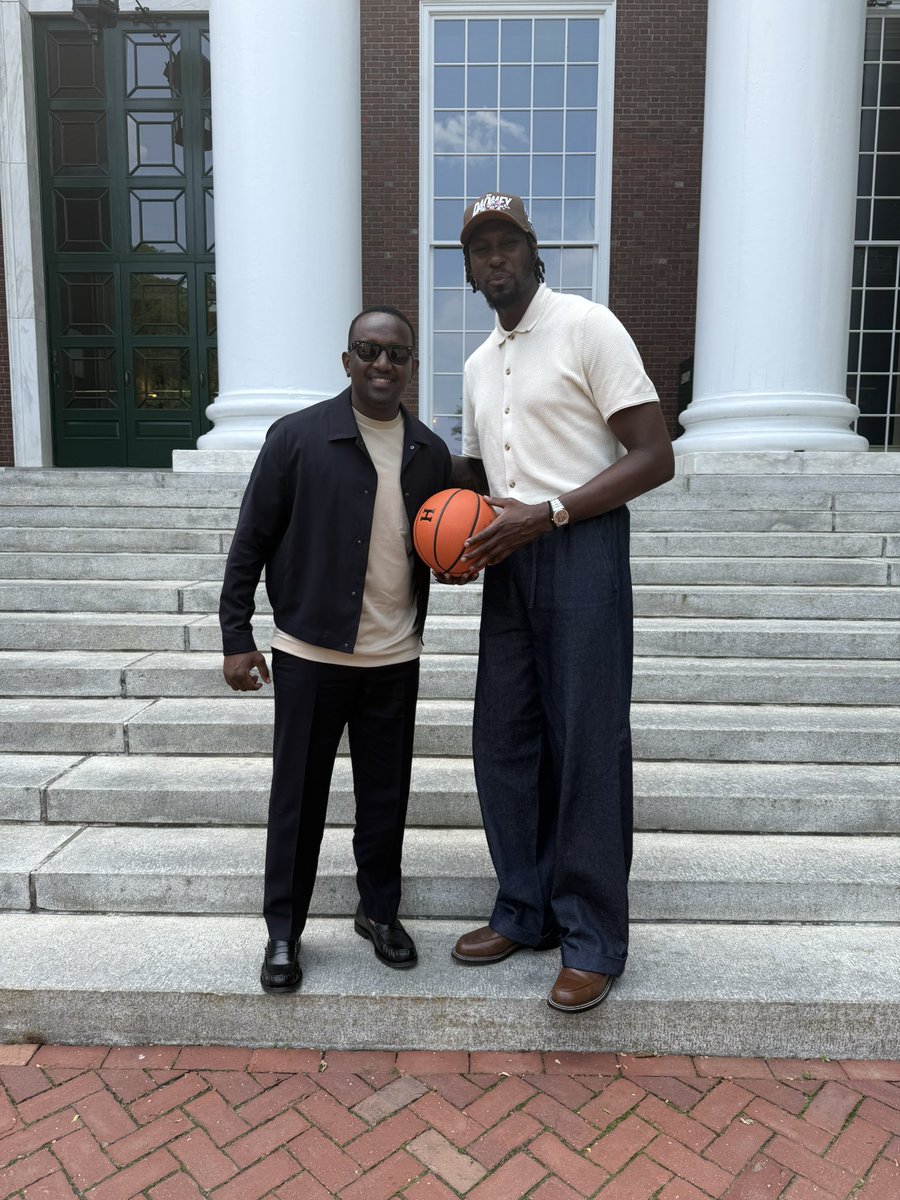 Caamil8's tweet image. Stepping into Harvard Business School feels surreal!
This is more than just a learning experience; it’s an opportunity to challenge myself, expand my horizons, and collaborate with exceptional peers.
@pato @Vettelse @anitaelberse @HBSExecEd