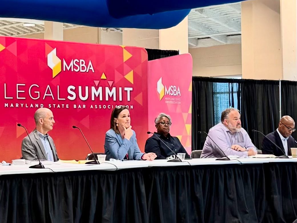 Elizabeth Embry tweet media