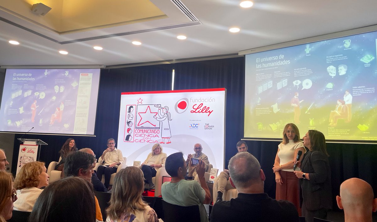 Hoy en el <a href="/cbamadrid/">Círculo de Bellas Artes - Casa Europa</a> la presentación del libro '#ComunicandoCienciaConCiencia'    con mi equipo <a href="/Conversation_E/">The Conversation ES</a> y tantos amigos comunicadores de ciencia. ¡Qué lujo! Gracias <a href="/FundacionLilly/">Fundación Lilly</a> por reunirnos.