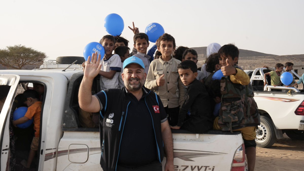Bir yetimin gözünde umut, bir annenin sofrasında bereket ve bir yaşlının duasında olmak için buradayız.

📍El Nur Kampı Marib/Yemen
#İMG #Kurban #Yemen