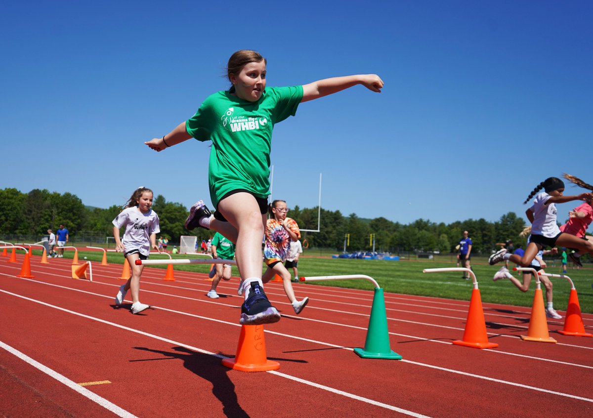 Queensbury Elementary School third graders participated in the annual Field Day competition on Tuesday, June 3. 📷 See more photos at: queensburyschool.org/article/2256469
#QUFSD #qufsd