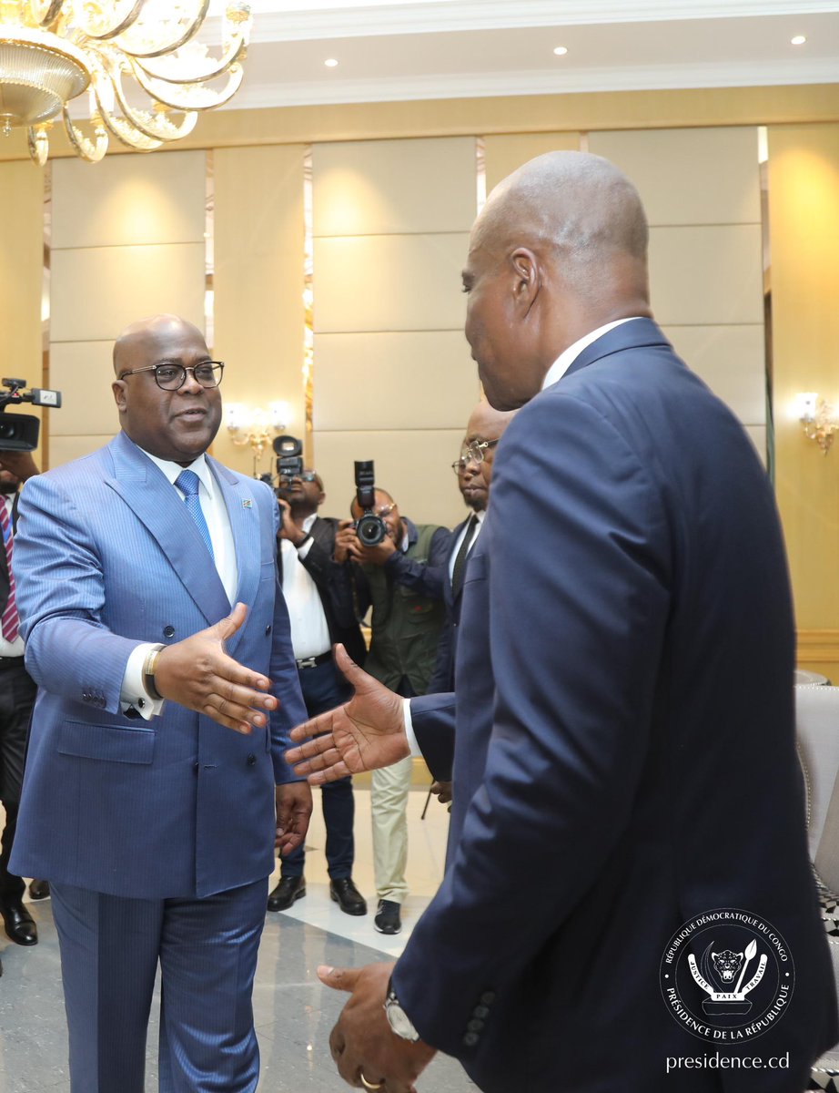 C’EST LE CONGO QUI GAGNE 🇨🇩🇨🇩

PR Félix Antoine TSHISEKEDI &amp; Martin FAYULU, les WAZALENDO 🇨🇩🇨🇩

Le CONGO aux seuls Congolais 🇨🇩