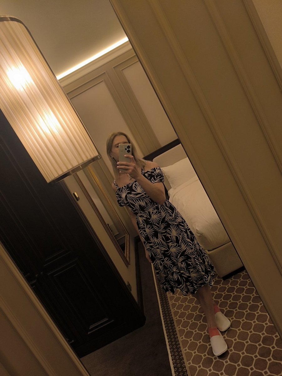 Yeni elbisem❤️❤️❤️
<a href="/buketkupa/">BuketKupa_CD</a> hediyesi💐