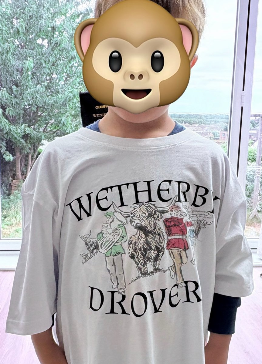 wetherbylion's tweet image. Grab yourself memento of this years &apos;Drovers Day Brass Band Marching Contest&apos;.
Showing the competing bands names &amp;amp; their ‘draw time’ in the style of a ‘Rock Tour Shirt’ &amp;amp; the event name
Childs &amp;amp; adult sizes available, get yours before they &quot;march&quot; away drovers-day.sumupstore.com